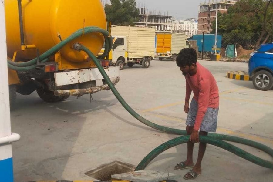 Septic Tank Cleaning Work 2